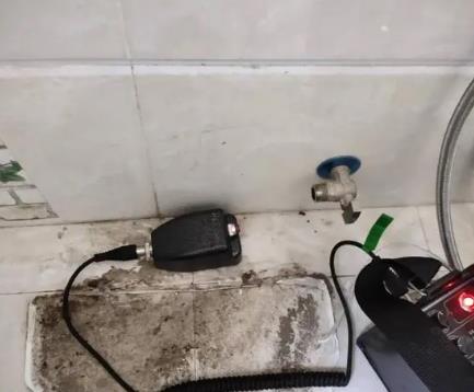 西平屋顶漏水维修公司分享下卫生间漏水的危害及解决方法